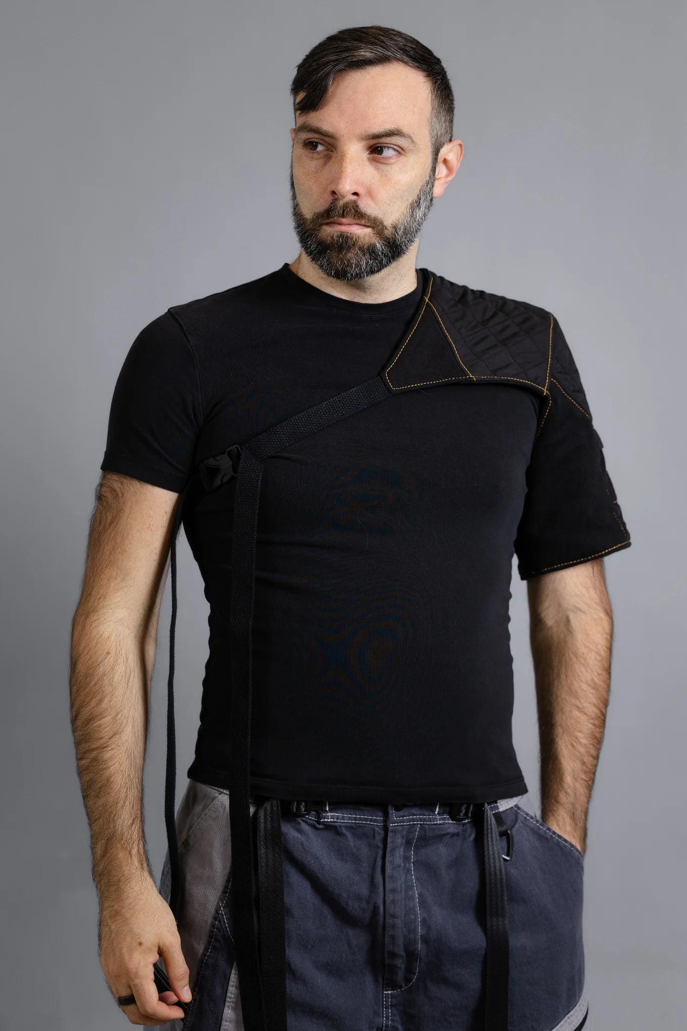 Battle Sleeve - Gilded Carbon [Unifit]