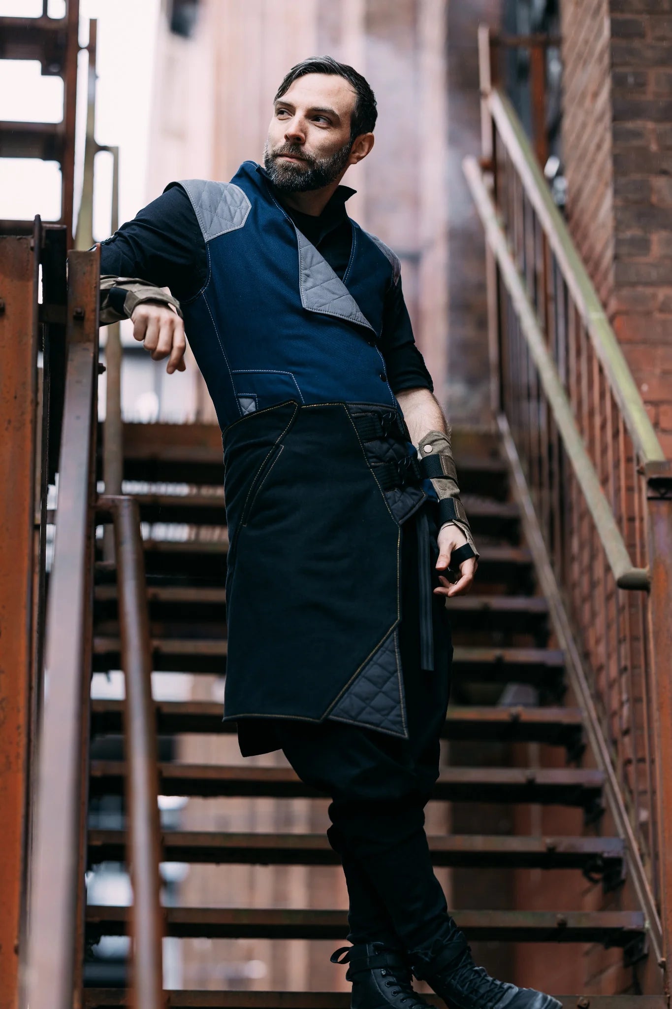 Battle Tasset - Gilded Carbon [Unifit]