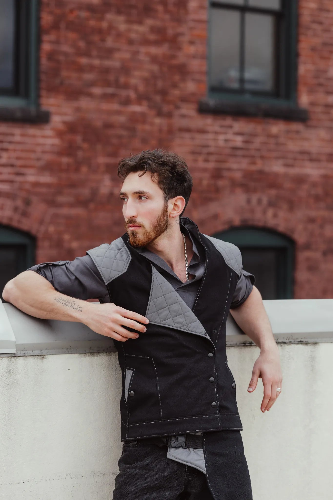 Smuggler Vest - Obsidian [Mens]