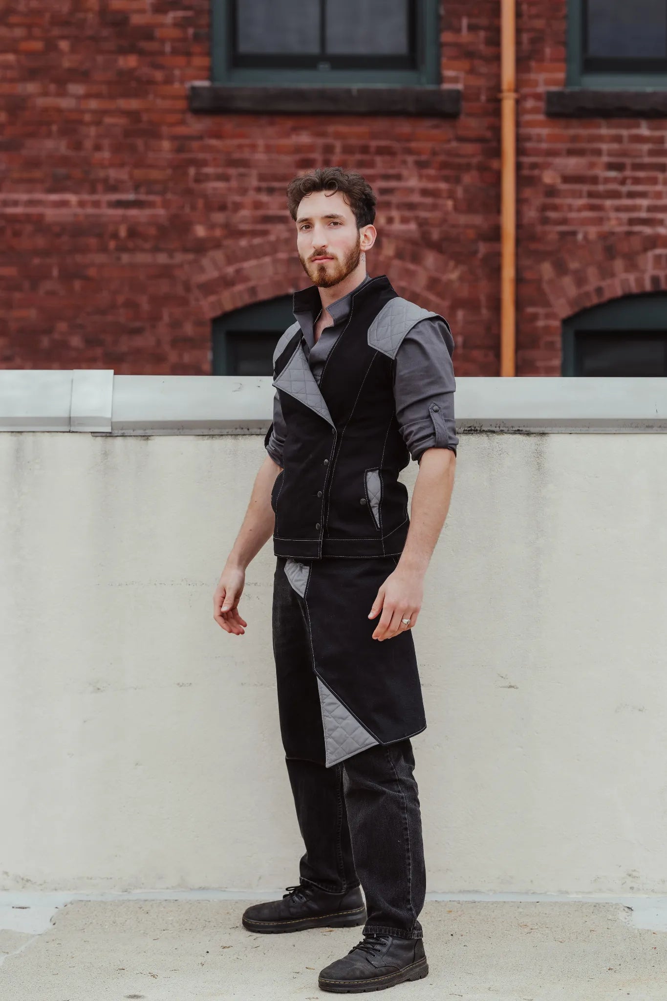 Smuggler Vest - Obsidian [Mens]