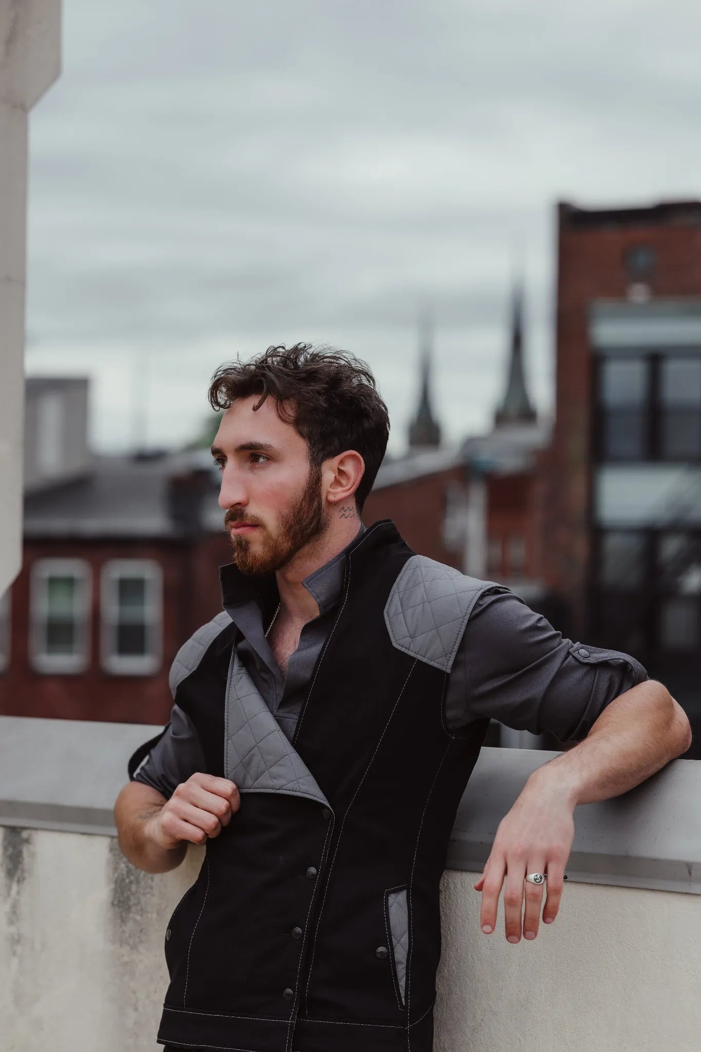 Smuggler Vest - Obsidian [Mens]