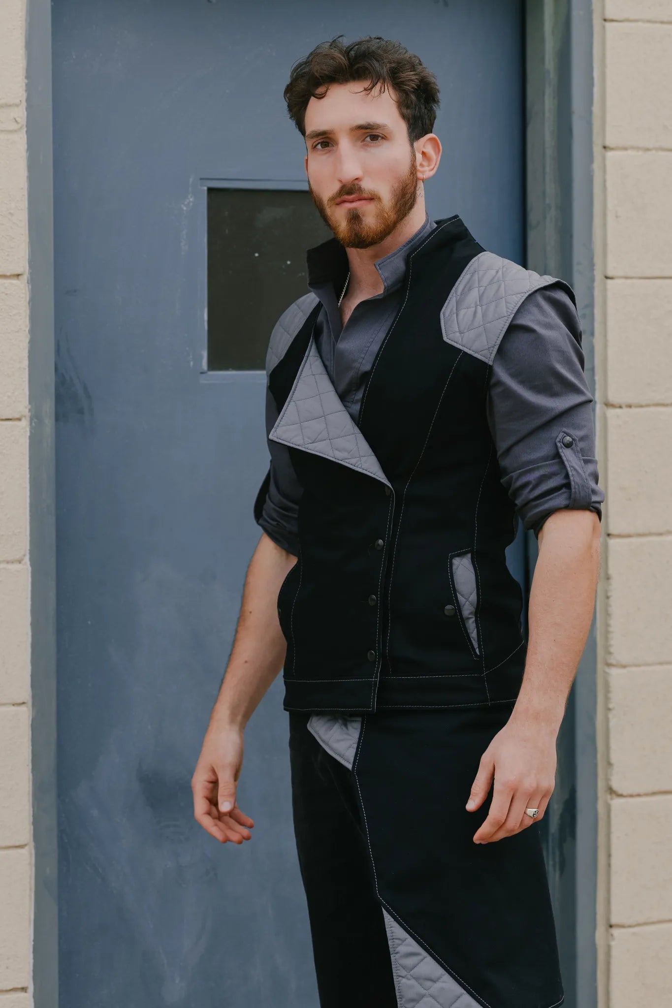 Smuggler Vest - Obsidian [Mens]