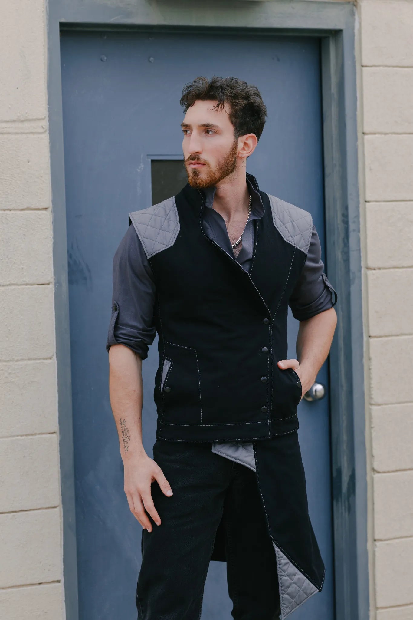 Smuggler Vest - Obsidian [Mens]