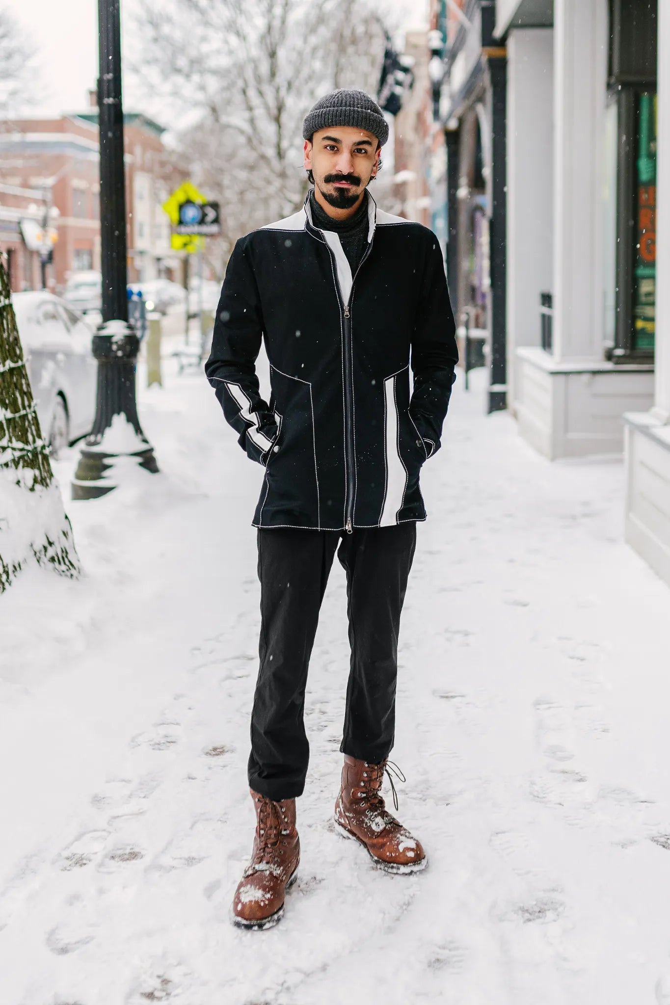 Augment J6 - Blacksword [Mens]