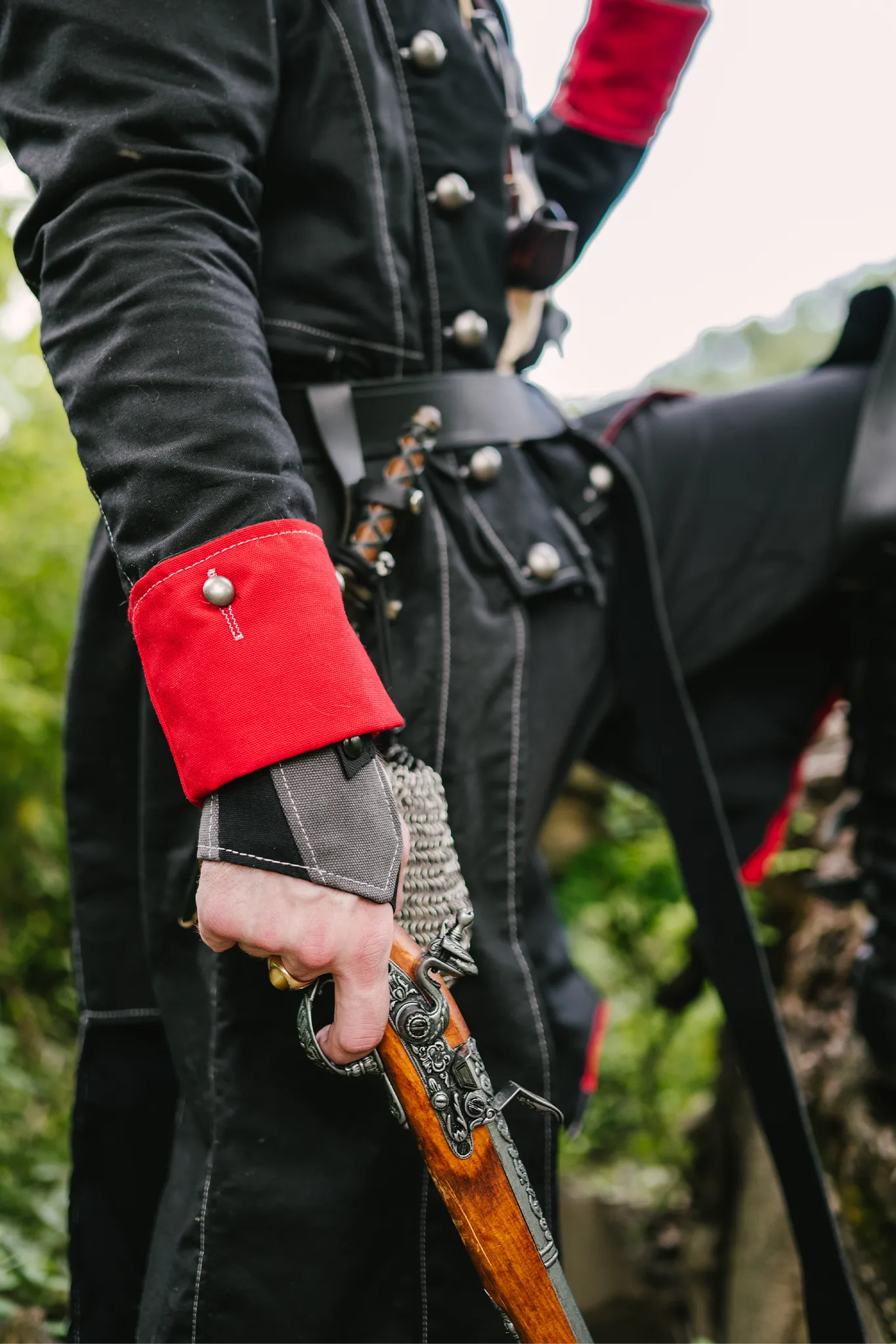 Vanguard Bracers - Ash [Unifit]